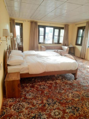 Vista Penthouse Suite at Riverside B&B